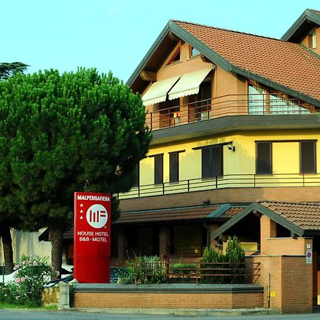玛尔帕瑟佛乐酒店 Bernate Ticino 外观 照片