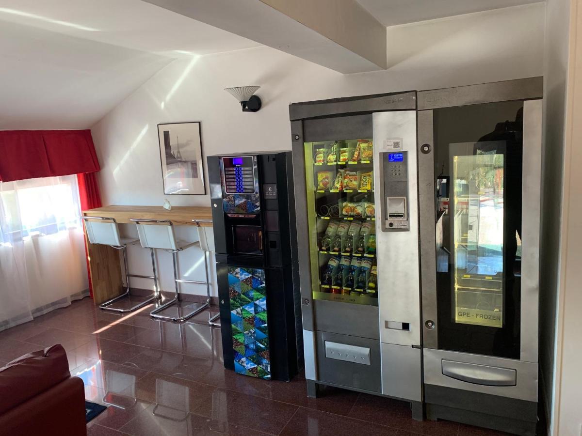 玛尔帕瑟佛乐酒店 Bernate Ticino 外观 照片