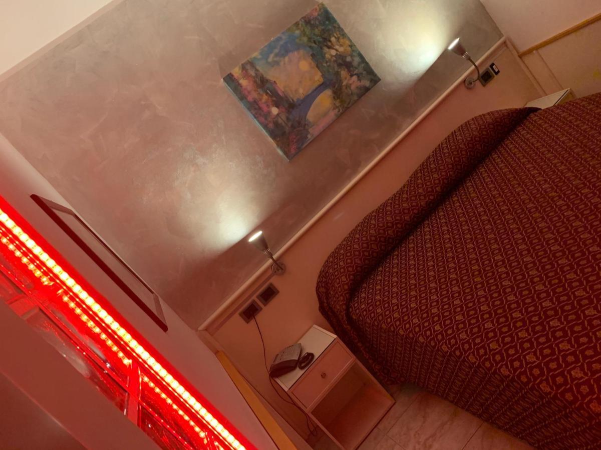 玛尔帕瑟佛乐酒店 Bernate Ticino 外观 照片
