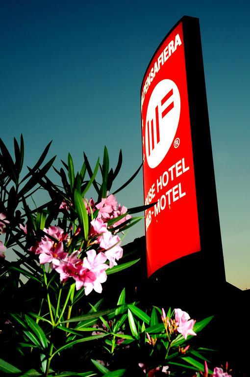 玛尔帕瑟佛乐酒店 Bernate Ticino 外观 照片